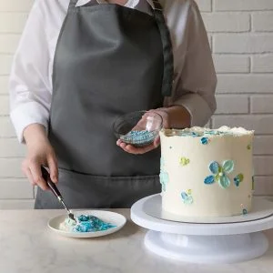Rotirajući tanjur za torte + 3 lopatice za ukrašavanje 28 cm 34 Rotirajući tanjur za tortu + 3 lopatice za ukrašavanje 28cm