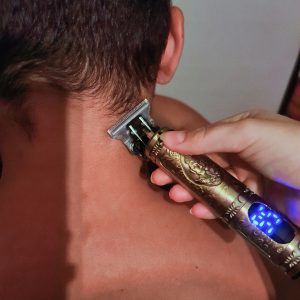 RETRO akumulatorski strižnik za lase in brado - prirezovalnik LCD 1200 mAh