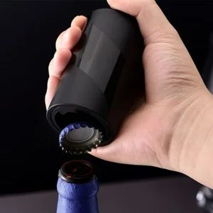 Automatski otvarač za metalne čepove boca