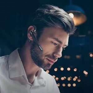 Aku. Bluetooth 5.0 brezžična avto slušalka + power bank 450mAh 18 Aku. Bluetooth 5.0 brezžična avto slušalka + power bank 450mAh
