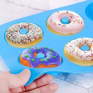 Silikonski model za peko 6 velikih donut krofov 20 Silikonski model za peko šestih velikih donut krofov
