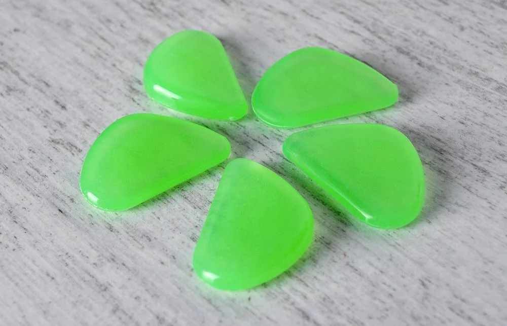 Fluorescentni svetleči kamni 100kos do 3cm - Image 14