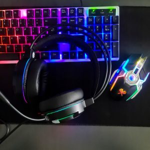 PRO LED RGB igralne slušalke z mikrofonom in adapterjem