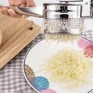 Alternativni prikaz gnječilice za krumpir od nehrđajućeg čelika 27 cm