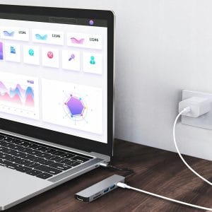 Aluminijast USB-C 6v1 adapter z USB 3.0, HDMI in čitalcem kartic