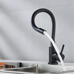 FLEX enoročna kuhinjska armatura z gibljivo cevjo črna 360°