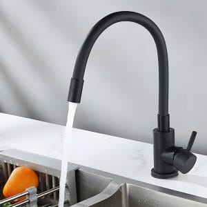 FLEX enoročna kuhinjska armatura z gibljivo cevjo črna 360°