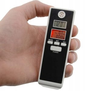 Žepni digitalni alkotester z LCD zaslonom brez ustnikov 17 {