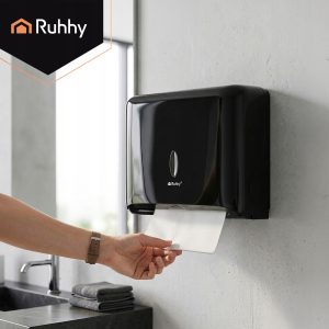 Alternative view of Podajalnik papirnatih brisač zloženk v pregib črn