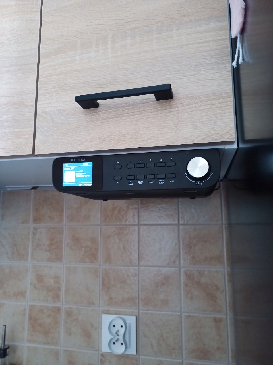 FM LED viseči kuhinjski radio LCD Bluetooth DAB+ črn 10 FM LED viseči kuhinjski radio LCD Bluetooth DAB+ črn - slika 8