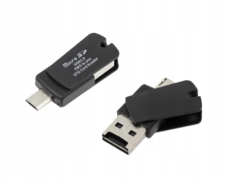 MicroSD čitalec pomnilniških kartic OTG 3 Črn USB in tip-C čitalec pomnilniških kartic MicroSD na beli podlagi